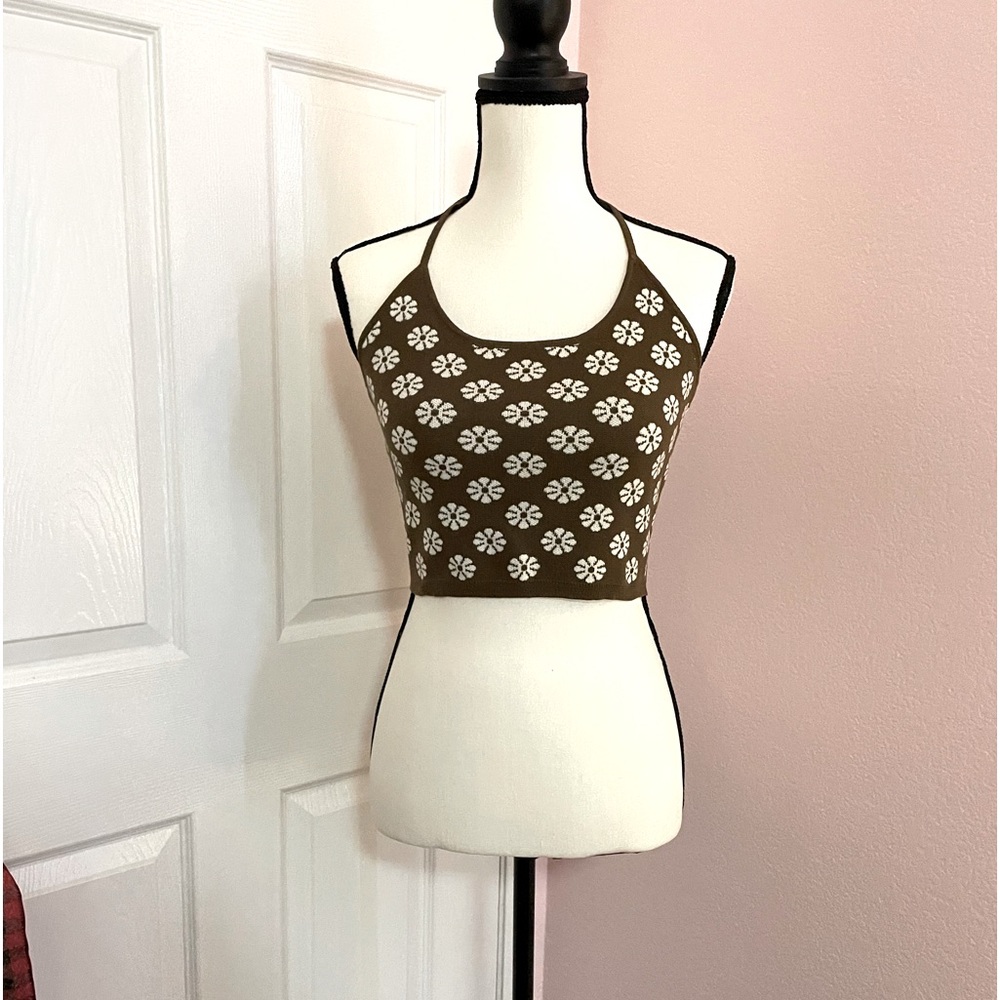 Flower crop top, size M, brown and white